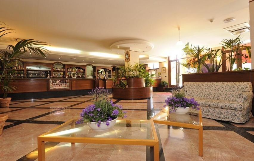 Hotel Europa Norcia Exteriör bild