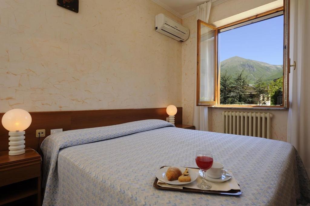 Hotel Europa Norcia Rum bild