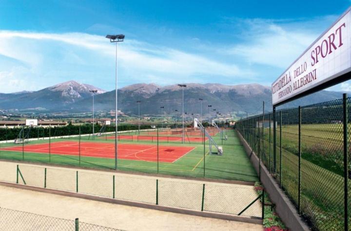 Hotel Europa Norcia Exteriör bild
