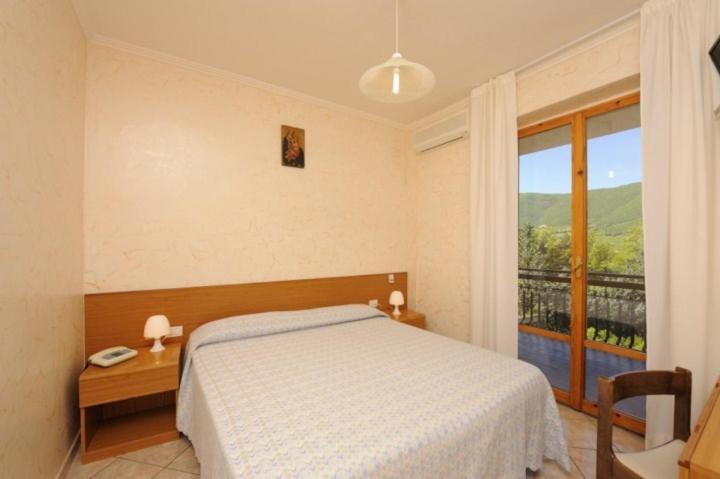 Hotel Europa Norcia Rum bild